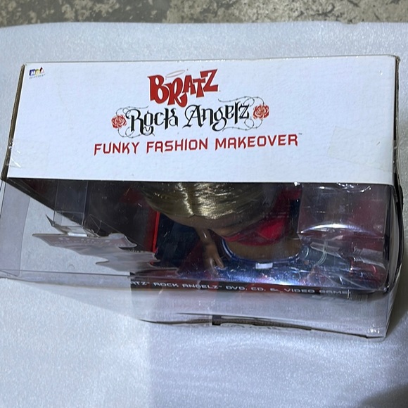 🦄 Unicorn RARE 👀 NWT 2004 Bratz Rock Angelz Funky Fashion Makeover - Sasha - Picture 3 of 10